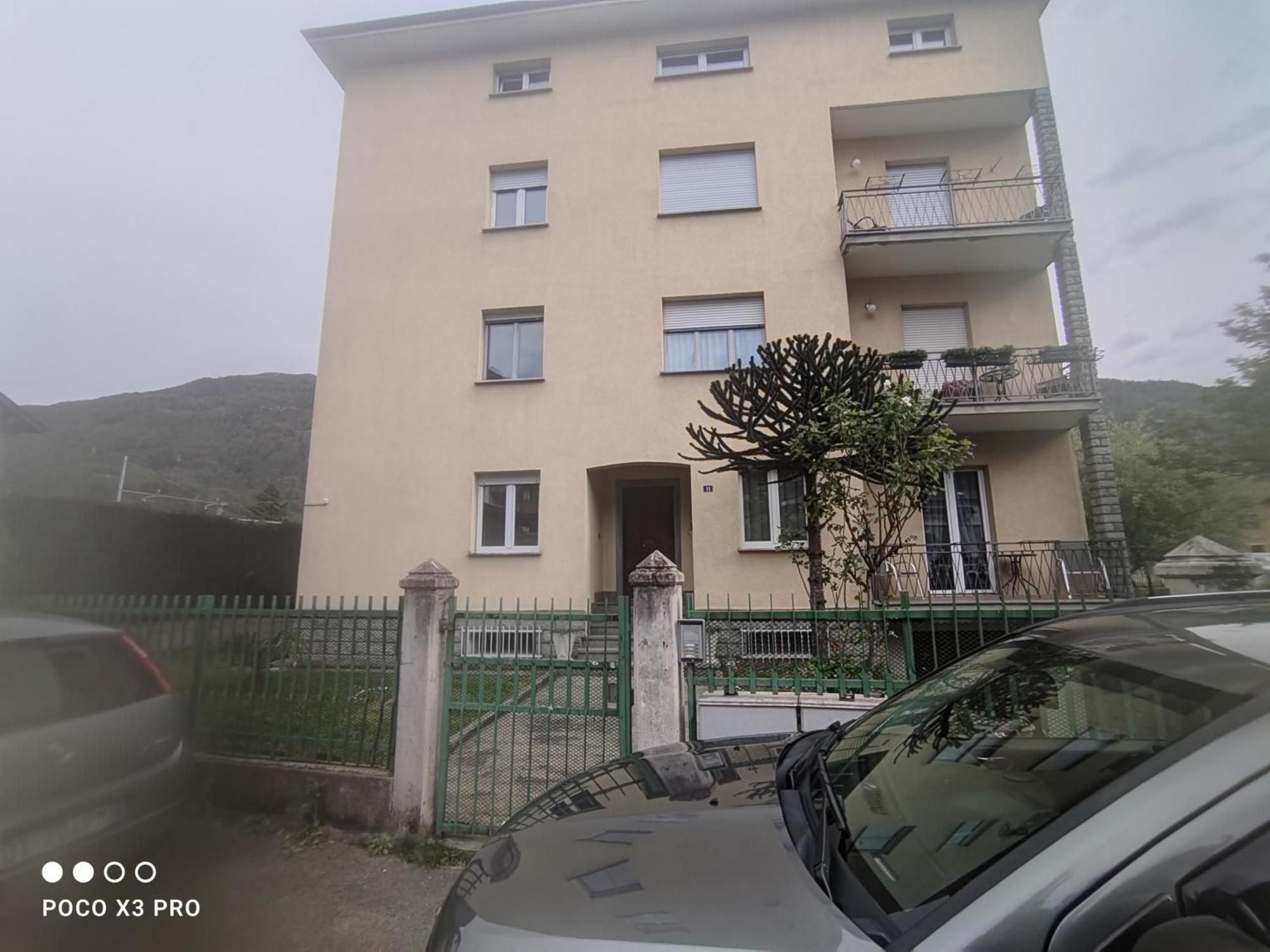 Tirano Express Luxury Apartments Exteriör bild